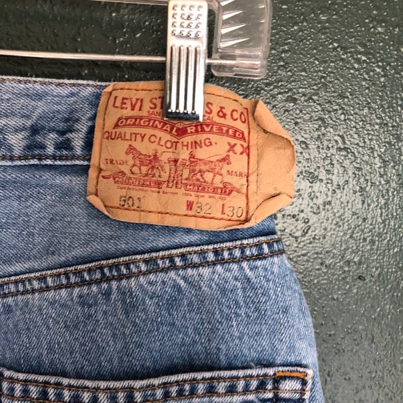 Levi’s Vintage 501s, 1990’s, Jeans, Button Fly, Size 32x30, Light Wash - Picture 7 of 9